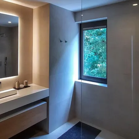 Lux Natura Villa *